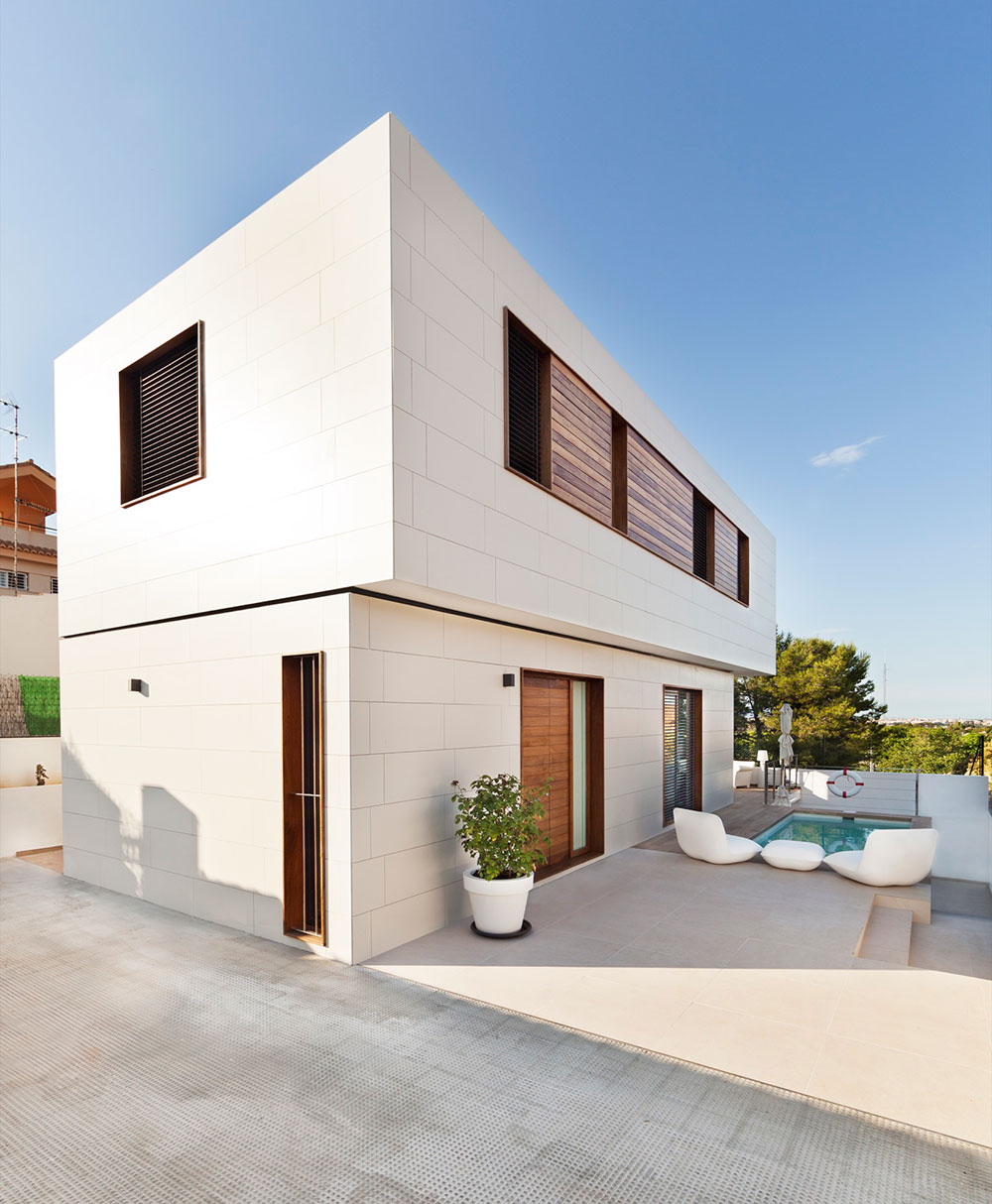 Custom modular concrete house