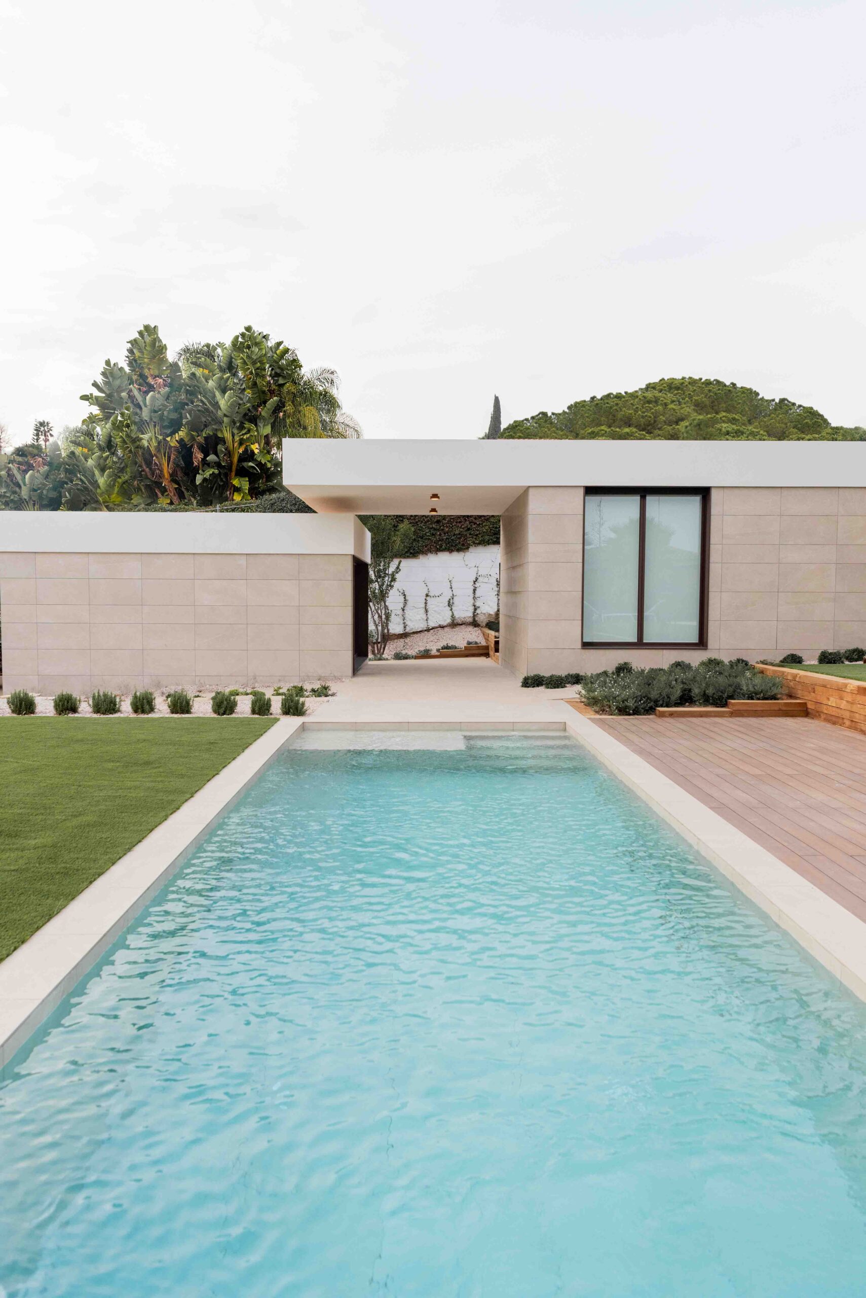 Luxusmodulhaus mit Schwimmbad in Maresme, Spanien