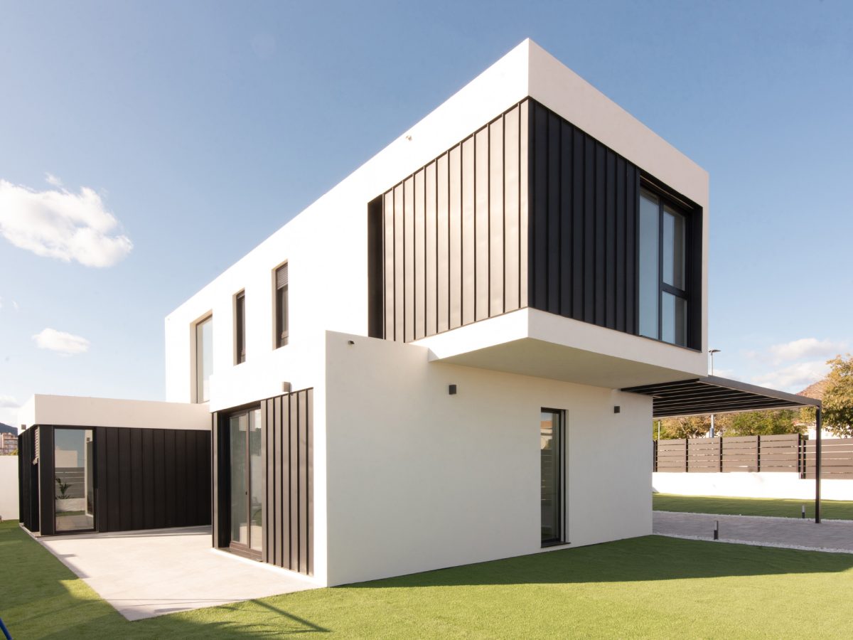 high-tech-style-modular-house