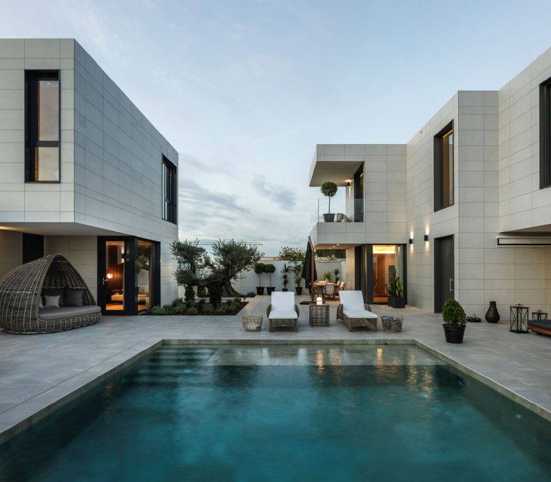 luxury-villa-pool-inhaus